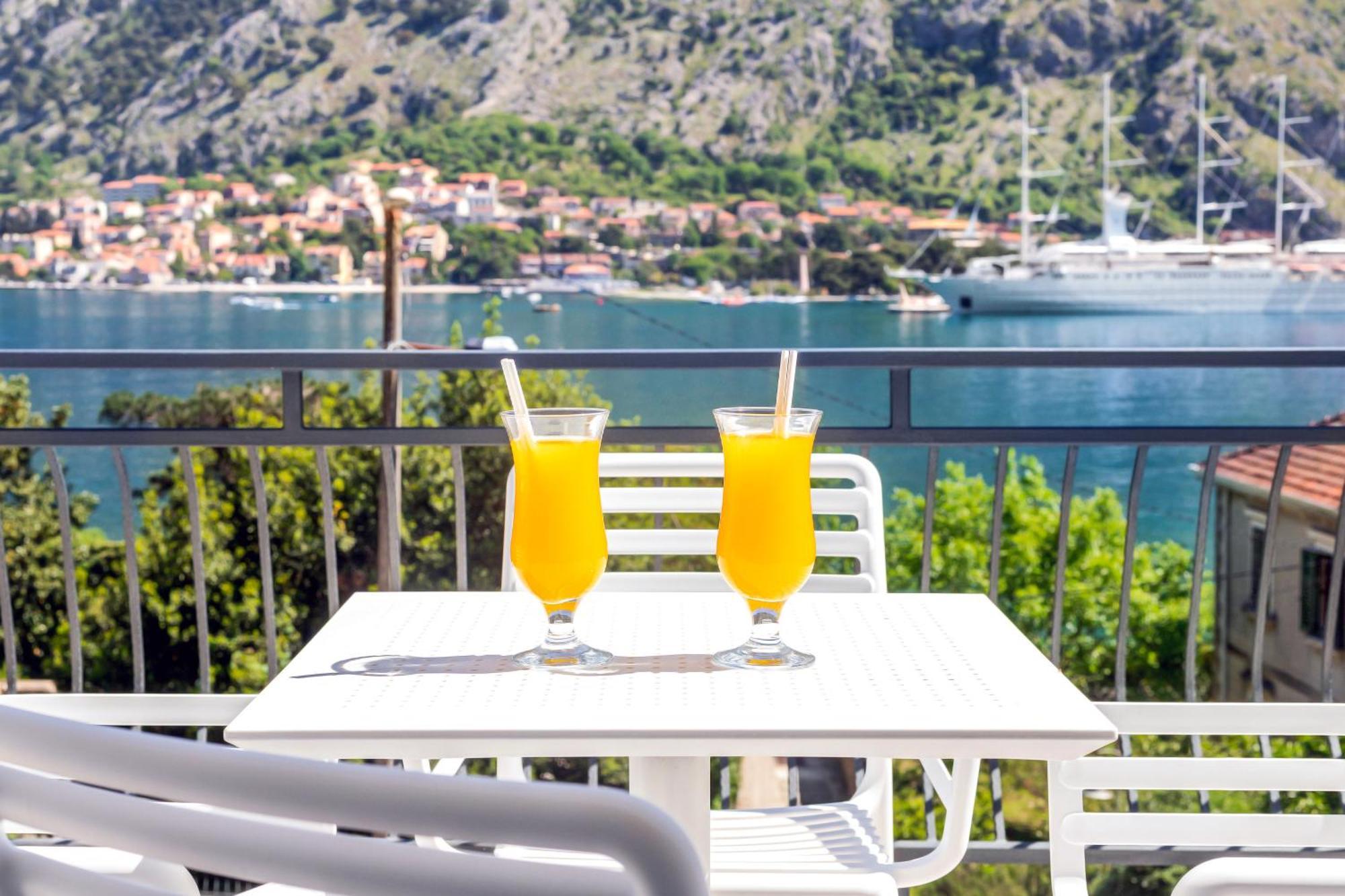 Apartments Doncic โกตอร์ ภายนอก รูปภาพ