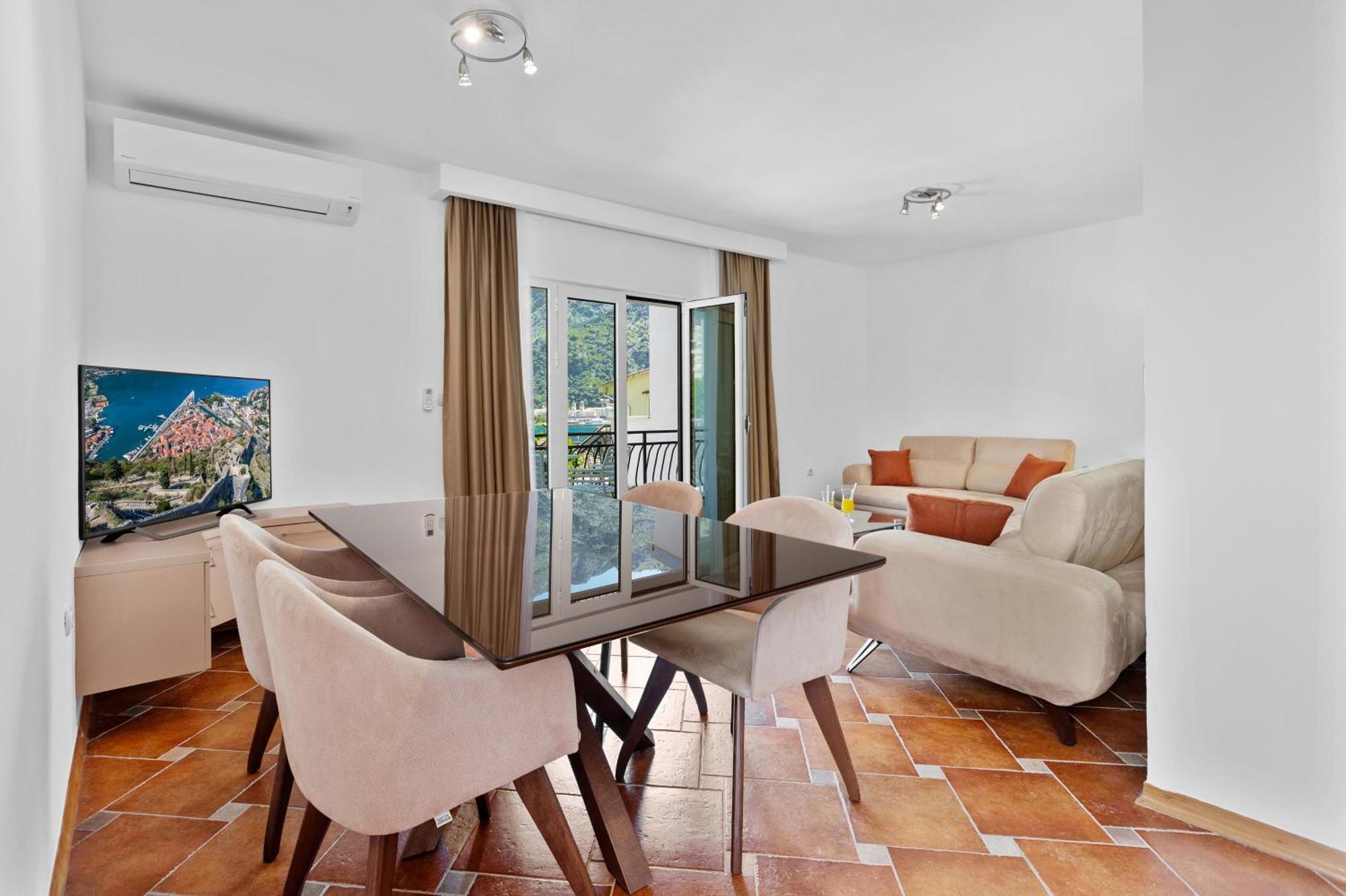 Apartments Doncic โกตอร์ ภายนอก รูปภาพ
