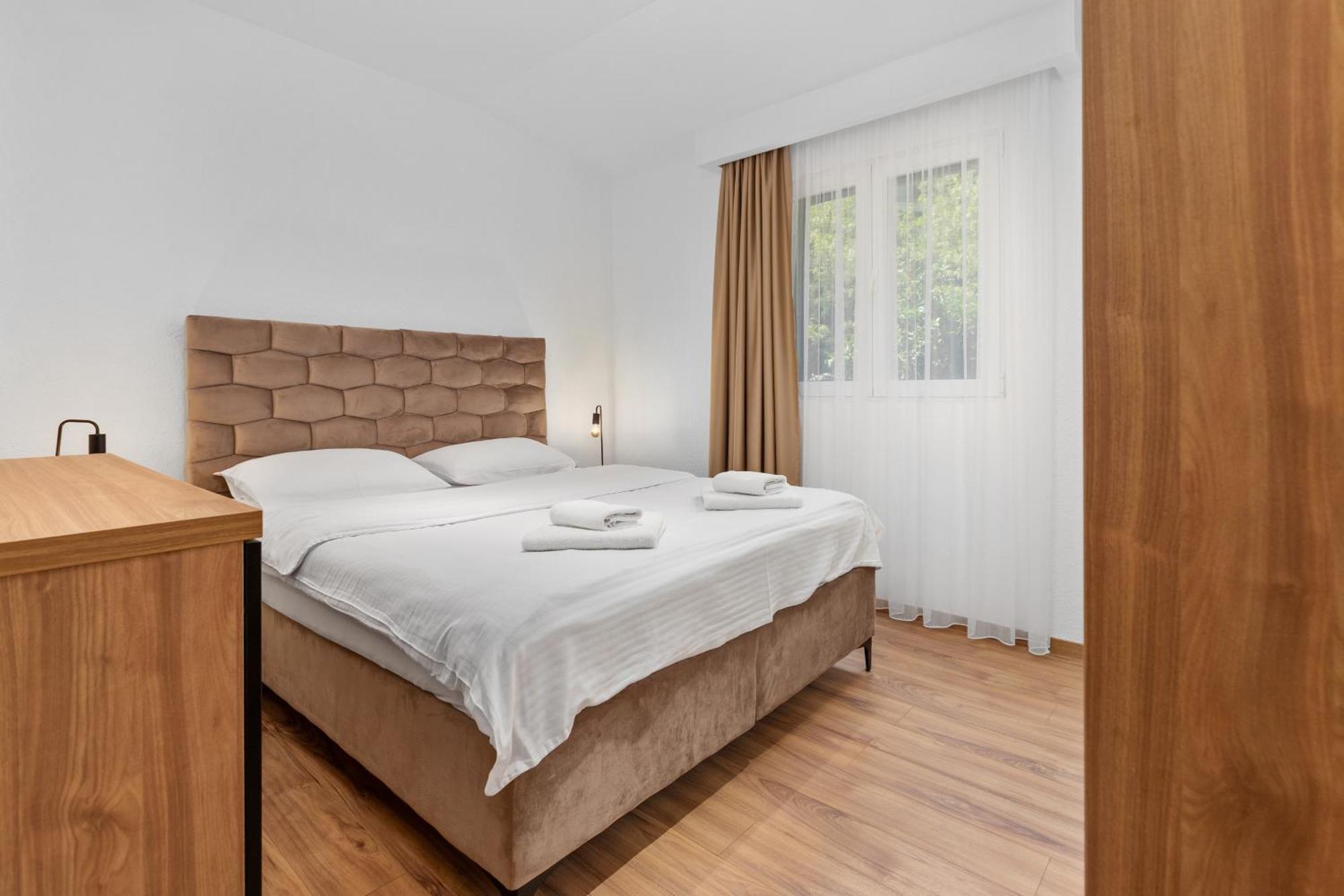 Apartments Doncic โกตอร์ ภายนอก รูปภาพ