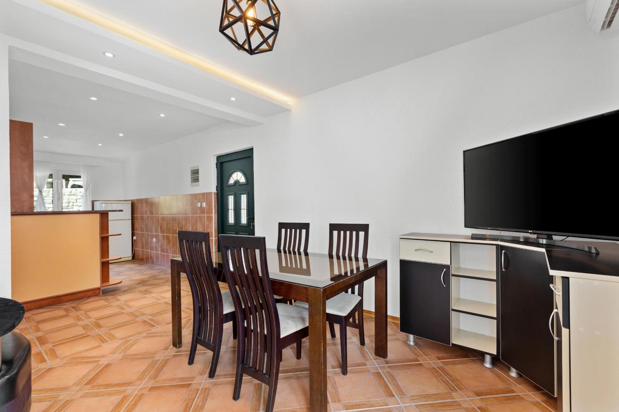 Apartments Doncic โกตอร์ ภายนอก รูปภาพ