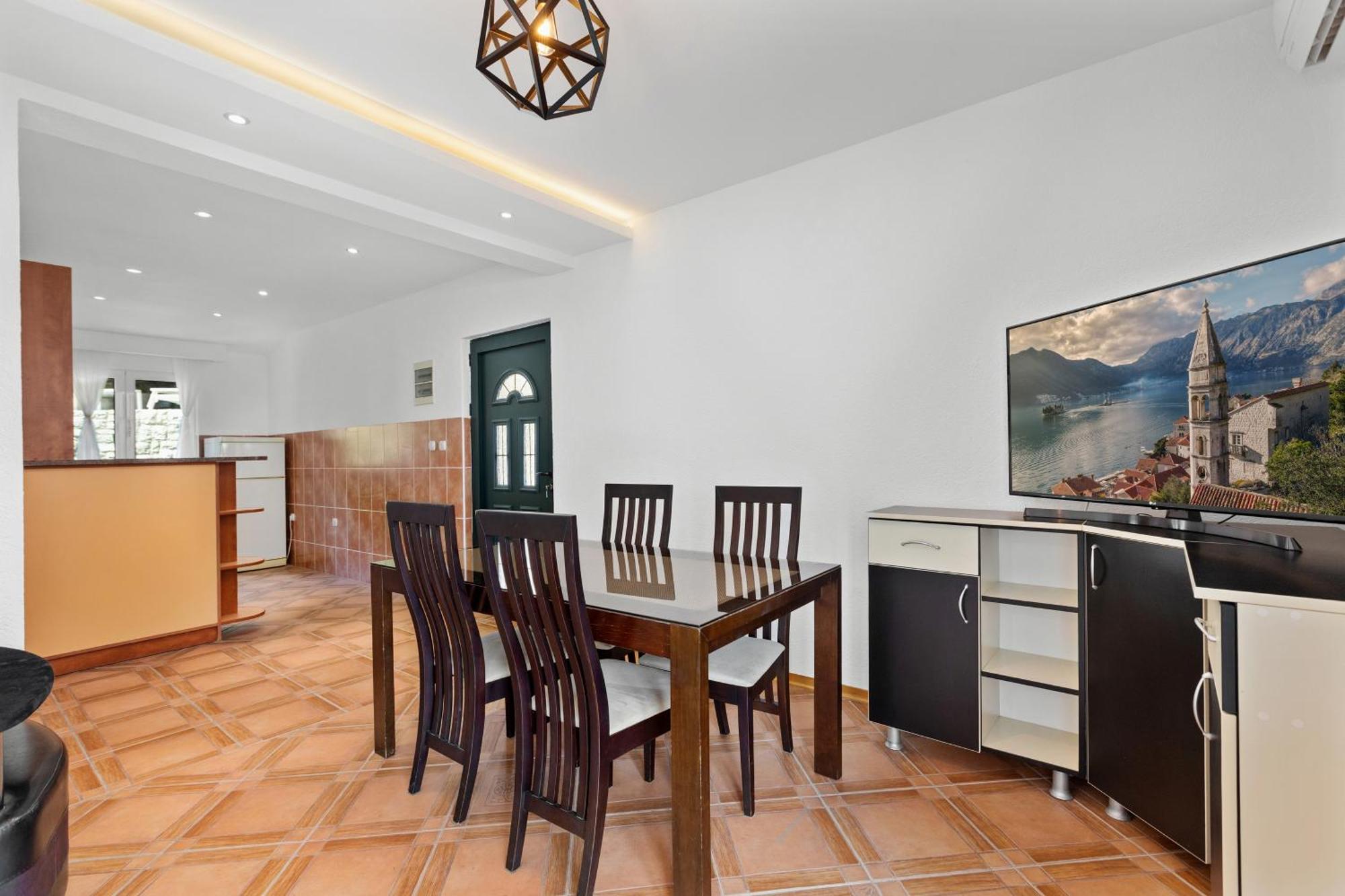 Apartments Doncic โกตอร์ ภายนอก รูปภาพ