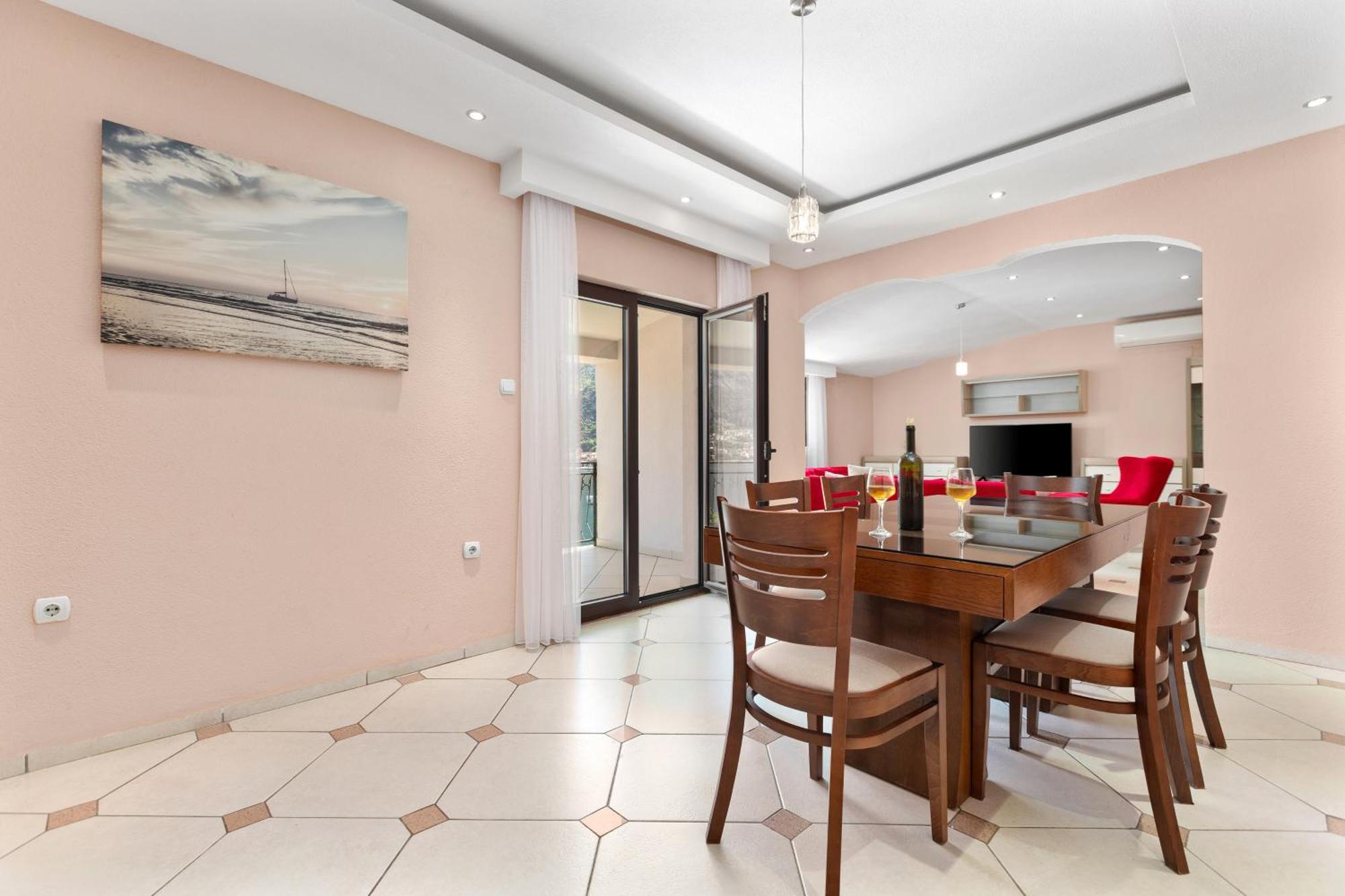 Apartments Doncic โกตอร์ ภายนอก รูปภาพ